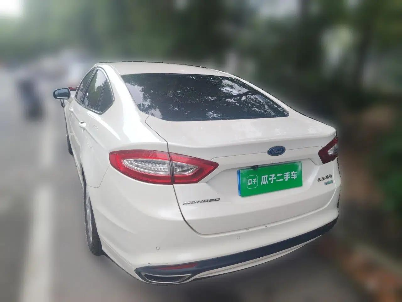 Ford Mondeo 2013 1.5L GTDi180 Fashion Edition — миниатюра 5