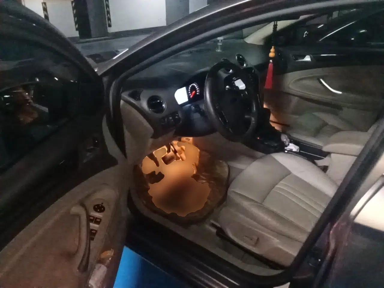 Ford Mondeo 2011 2.3L Luxury Model — миниатюра 16