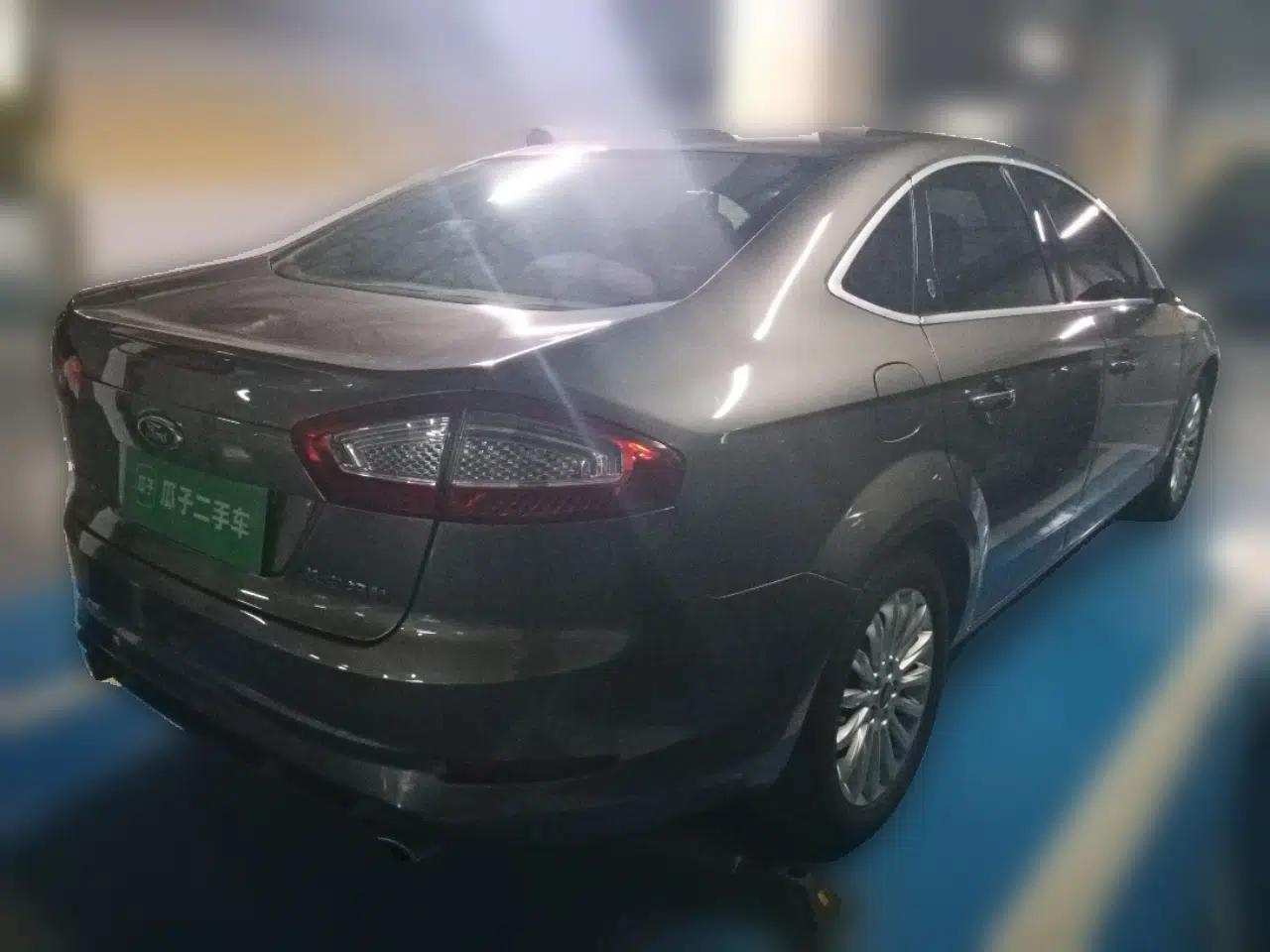 Ford Mondeo 2011 2.3L Luxury Model — миниатюра 6