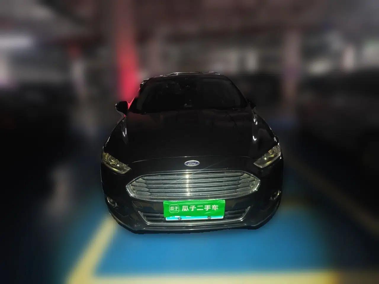 Ford Mondeo 2013 2.0L GTDi 200 Fashion Edition — миниатюра 2