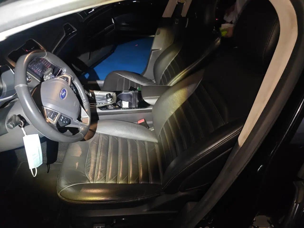 Ford Mondeo 2013 2.0L GTDi 200 Fashion Edition — миниатюра 15