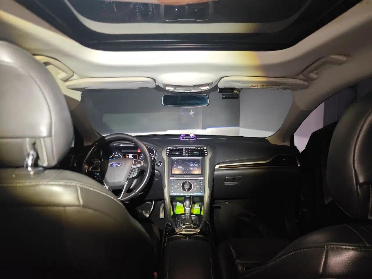Ford Mondeo 2013 2.0L GTDi 200 Fashion Edition — миниатюра 18