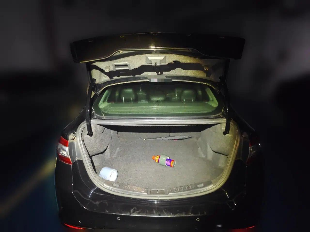 Ford Mondeo 2013 2.0L GTDi 200 Fashion Edition — миниатюра 19