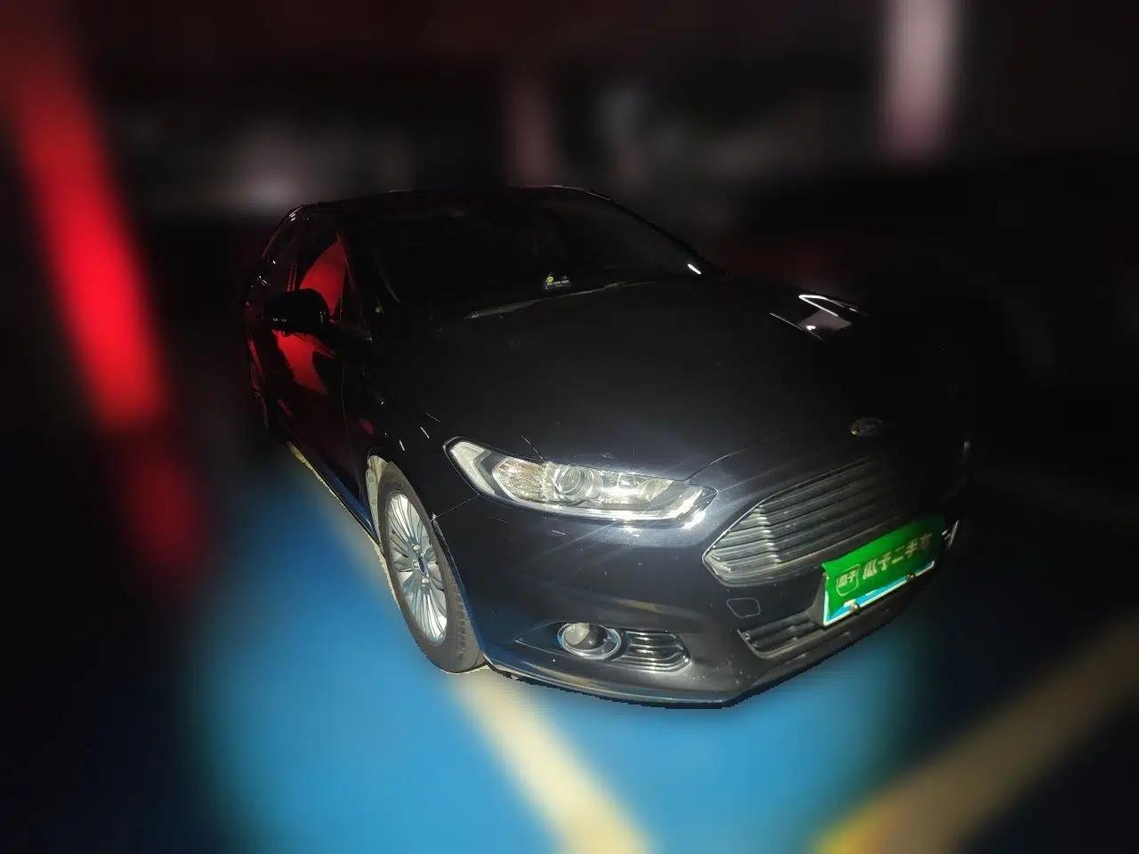 Ford Mondeo 2013 2.0L GTDi 200 Fashion Edition — миниатюра 3
