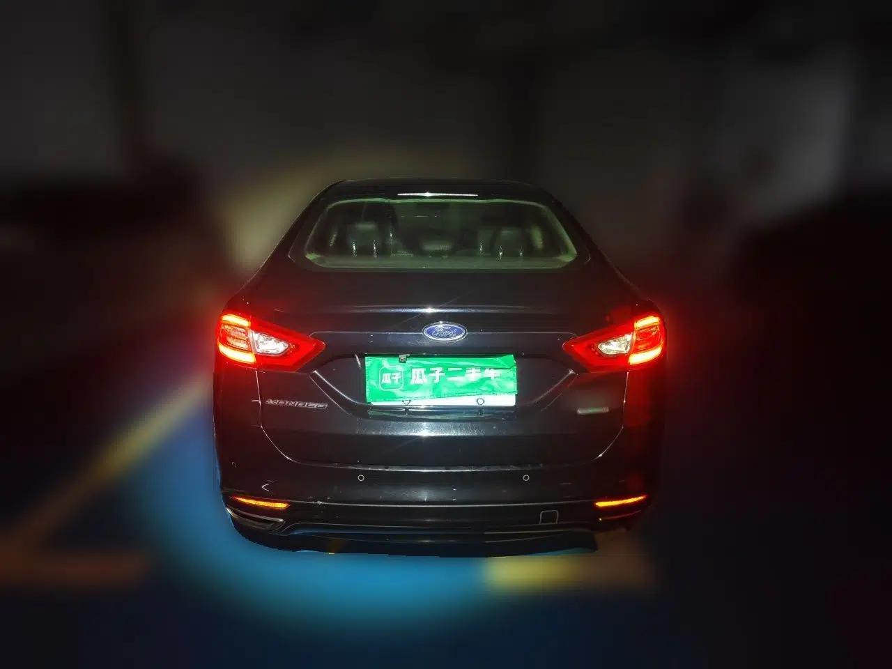 Ford Mondeo 2013 2.0L GTDi 200 Fashion Edition — миниатюра 5