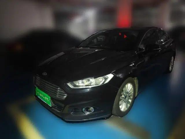 Ford Mondeo 2013 2.0L GTDi 200 Fashion Edition