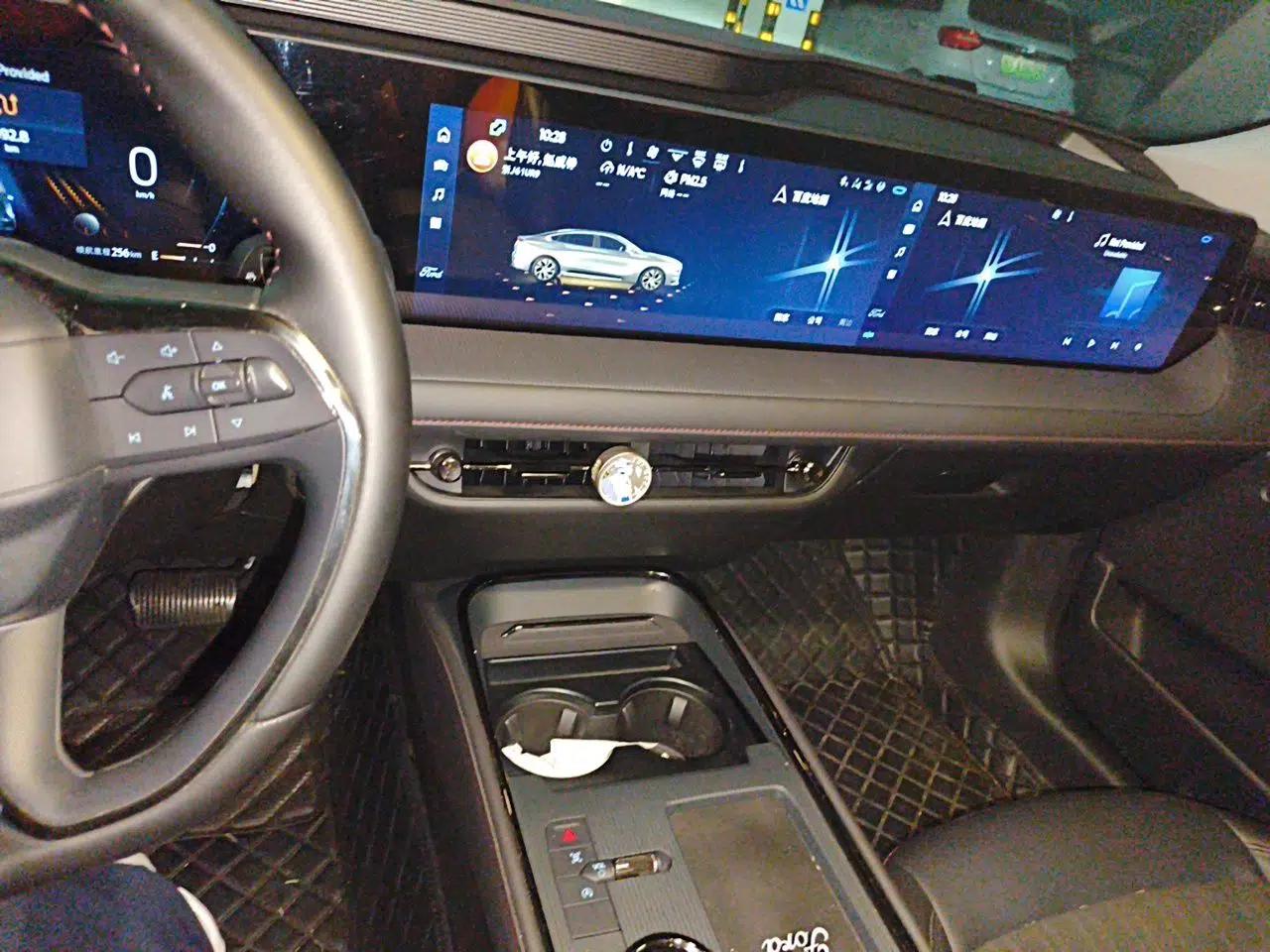 Ford Mondeo 2023 EcoBoost 180 Luxury Model — миниатюра 13