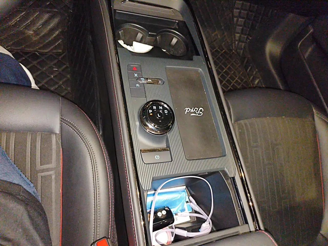 Ford Mondeo 2023 EcoBoost 180 Luxury Model — миниатюра 14
