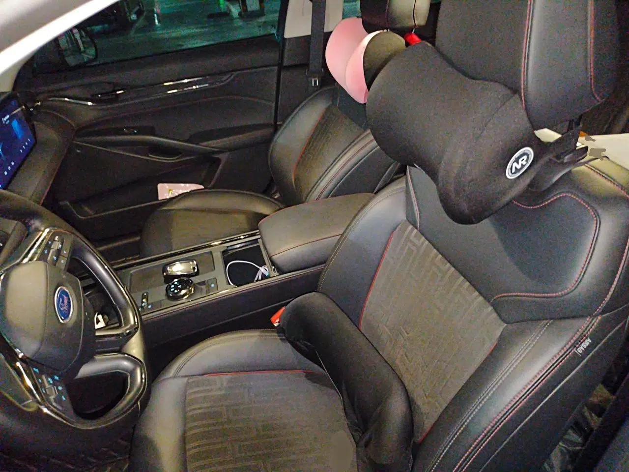 Ford Mondeo 2023 EcoBoost 180 Luxury Model — миниатюра 15