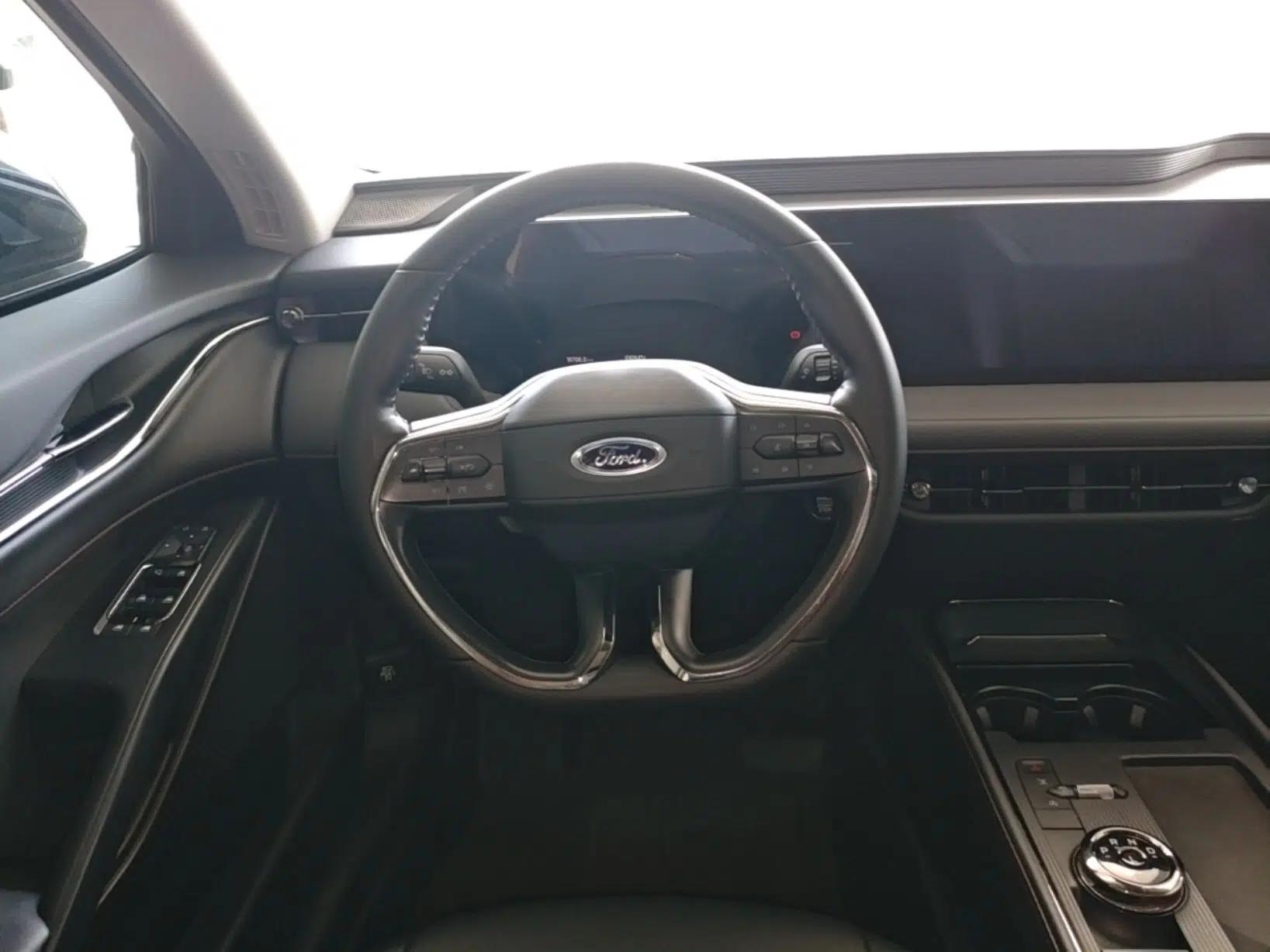 Ford Mondeo 2022 Restyled EcoBoost 245 Luxury Version — миниатюра 13