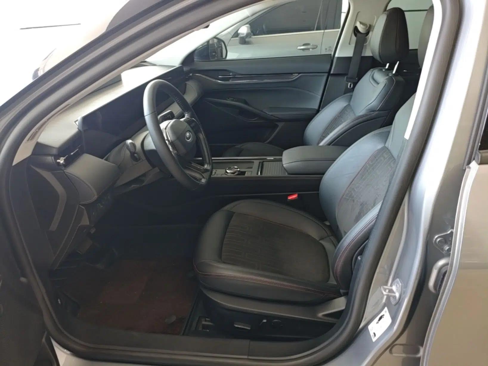 Ford Mondeo 2022 Restyled EcoBoost 245 Luxury Version — миниатюра 17