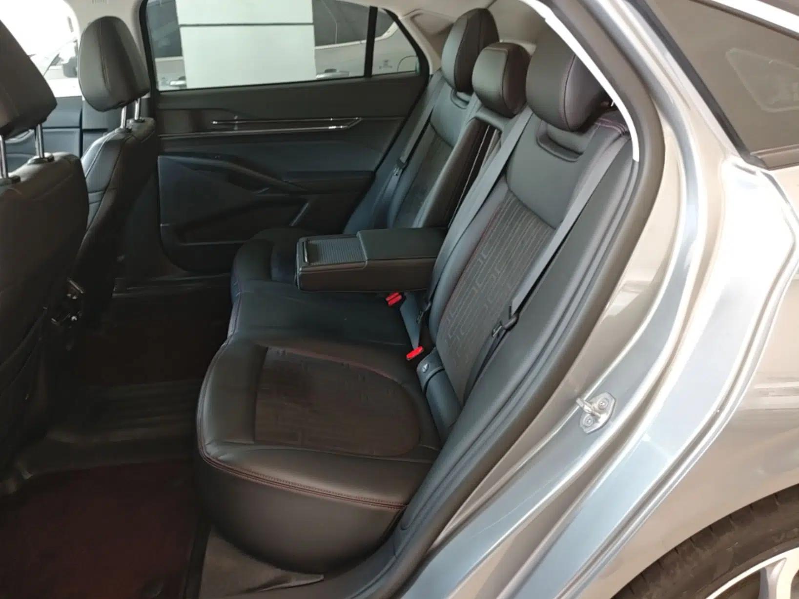 Ford Mondeo 2022 Restyled EcoBoost 245 Luxury Version — миниатюра 20