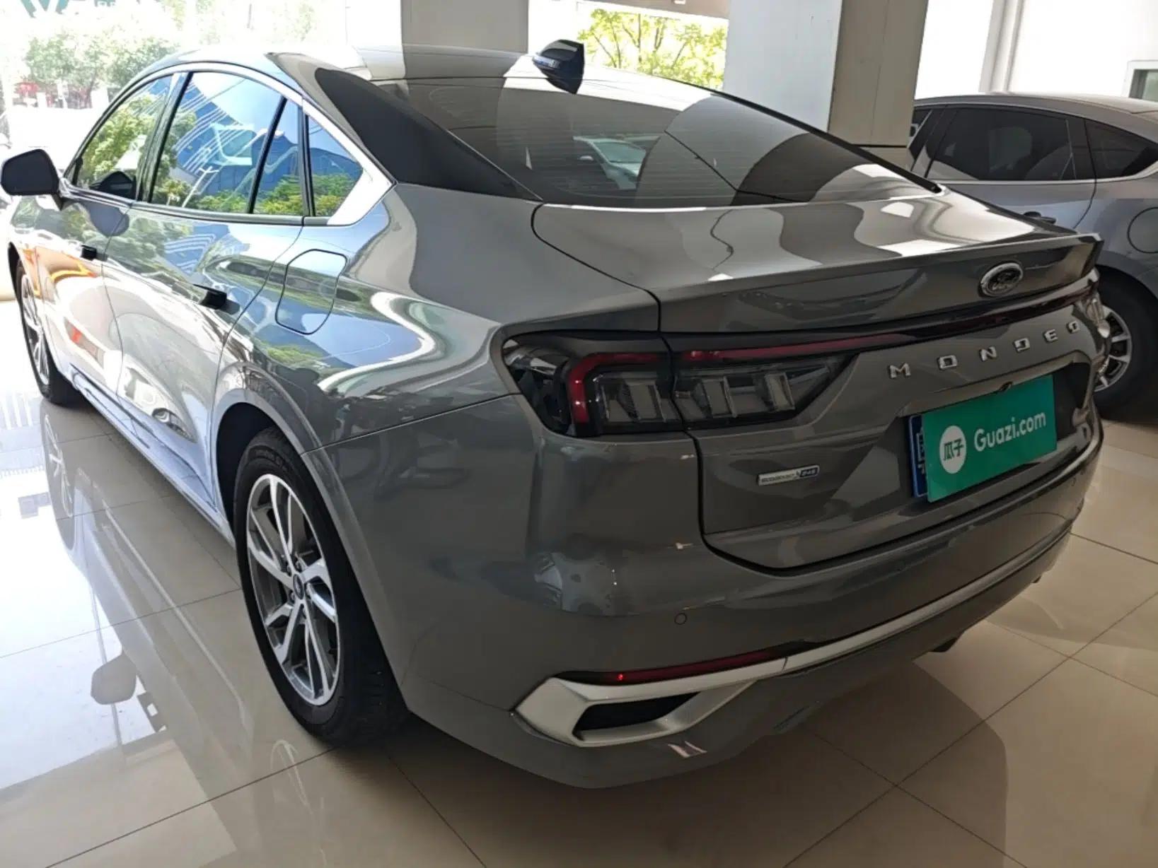 Ford Mondeo 2022 Restyled EcoBoost 245 Luxury Version — миниатюра 4
