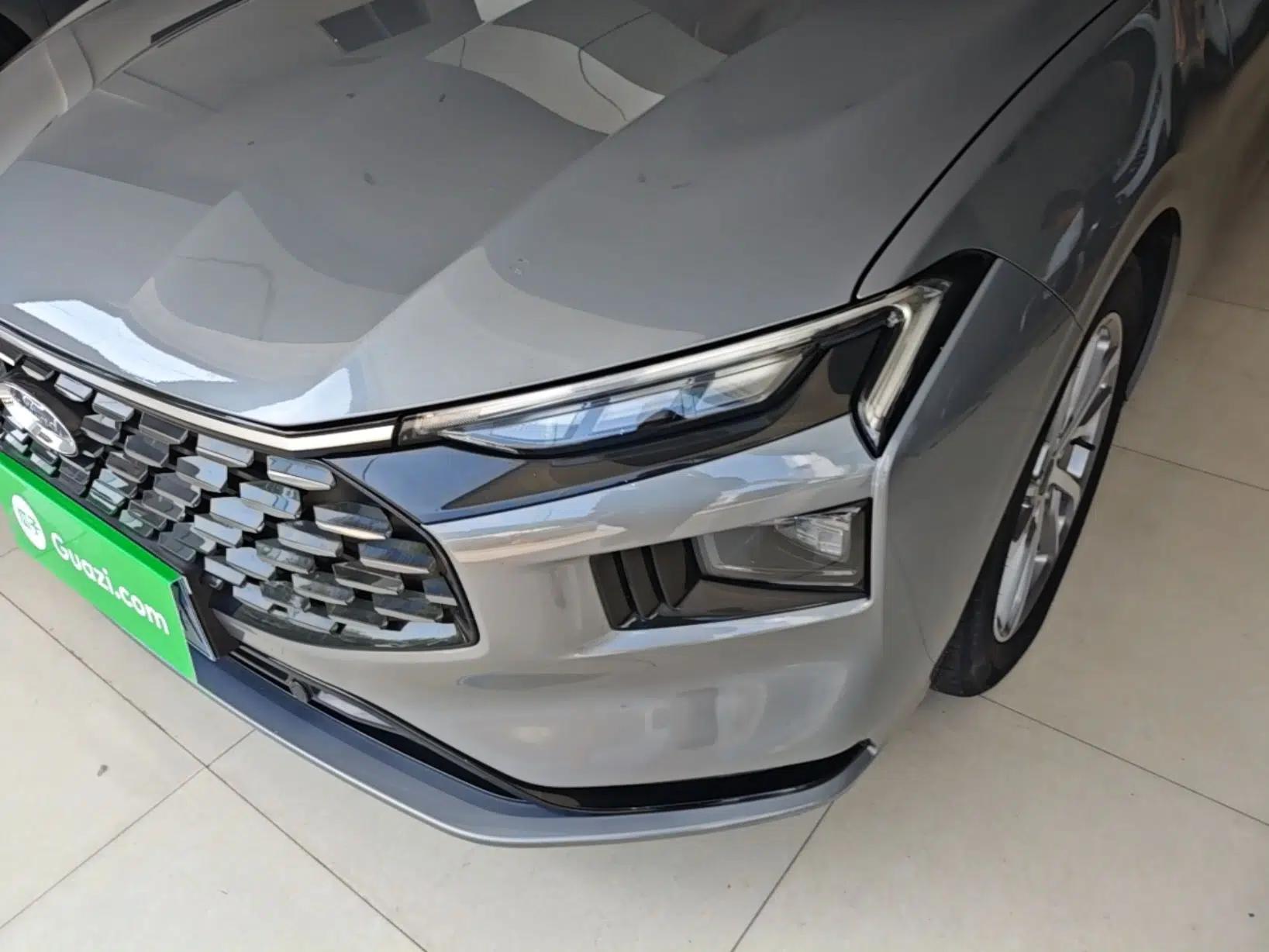 Ford Mondeo 2022 Restyled EcoBoost 245 Luxury Version — миниатюра 8