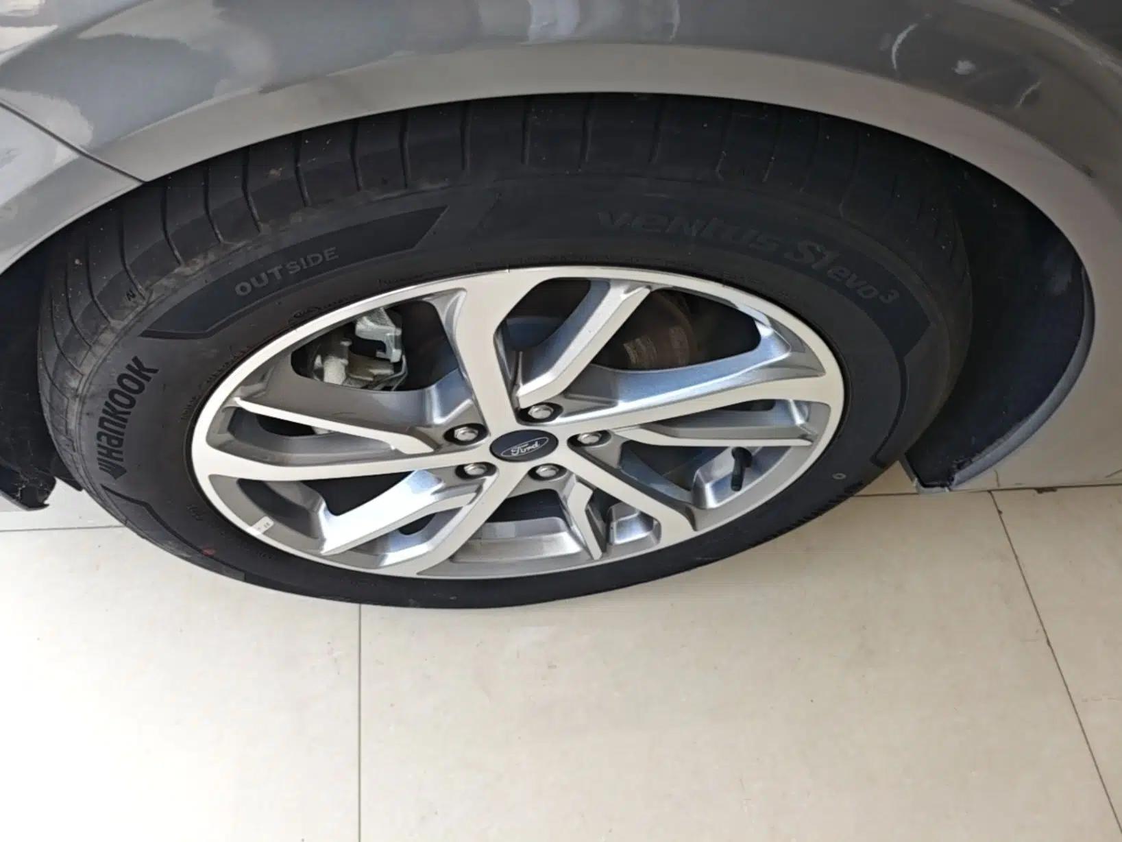 Ford Mondeo 2022 Restyled EcoBoost 245 Luxury Version — миниатюра 10
