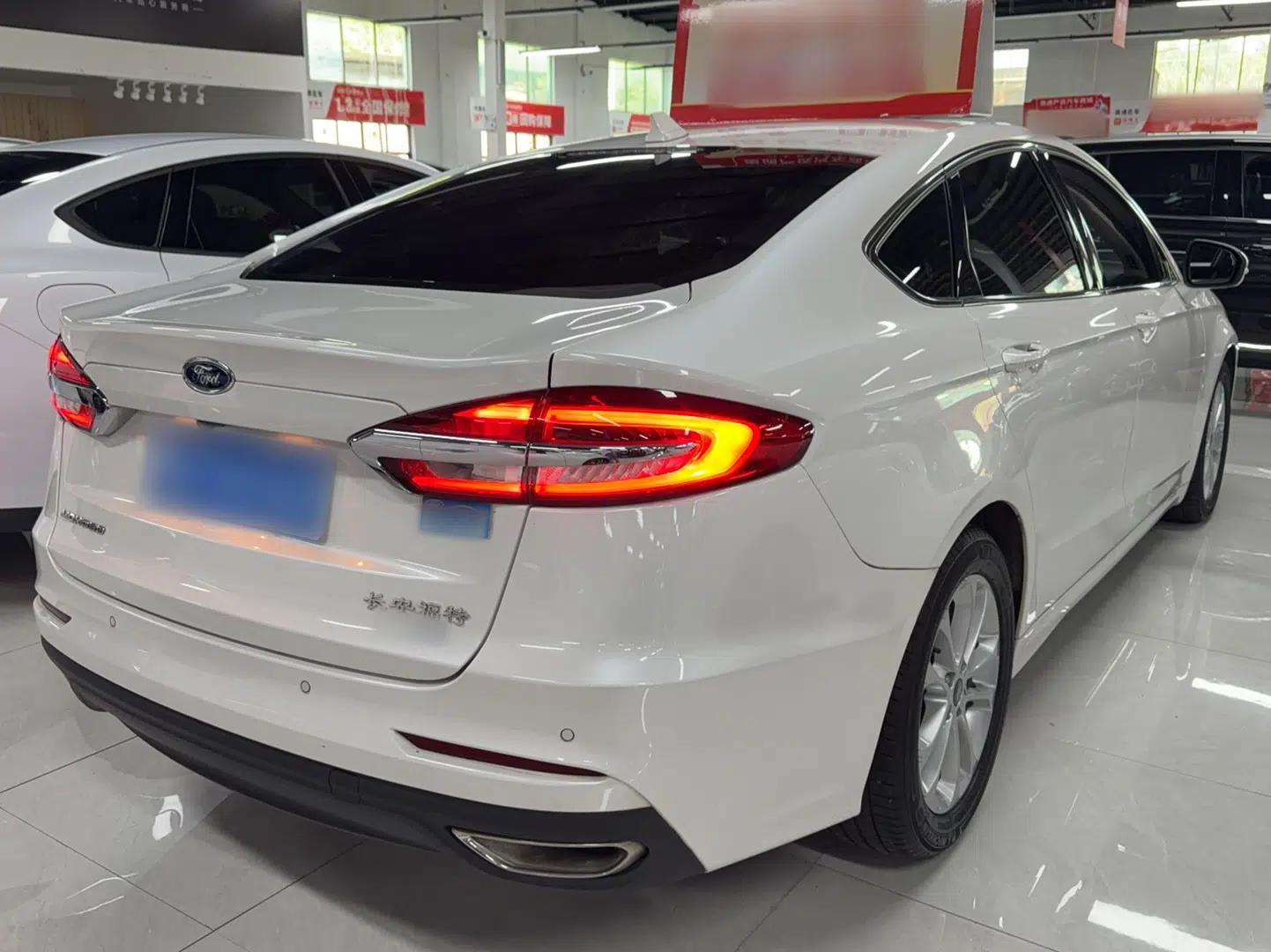 Ford Mondeo 2020 EcoBoost 180 Stylish Model — миниатюра 5