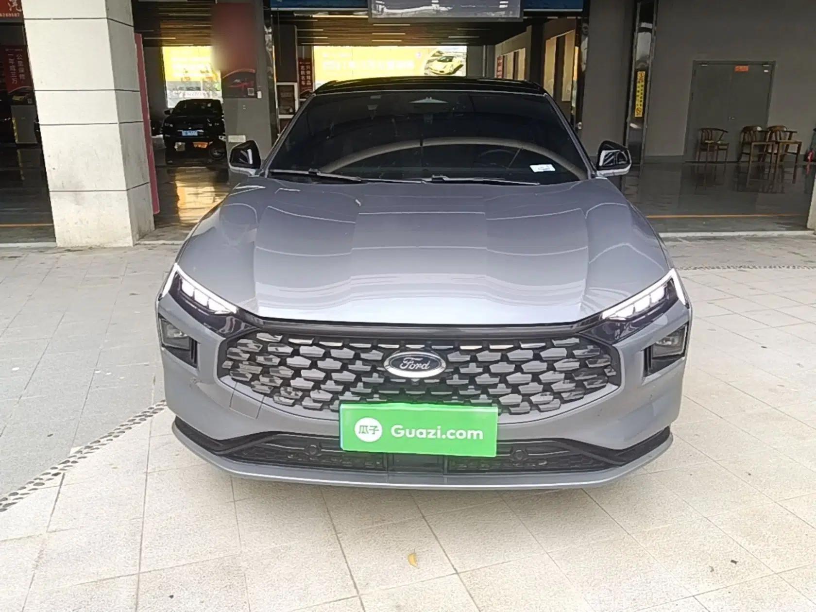 Ford Mondeo 2023 EcoBoost 245 Ultimate Model — миниатюра 2