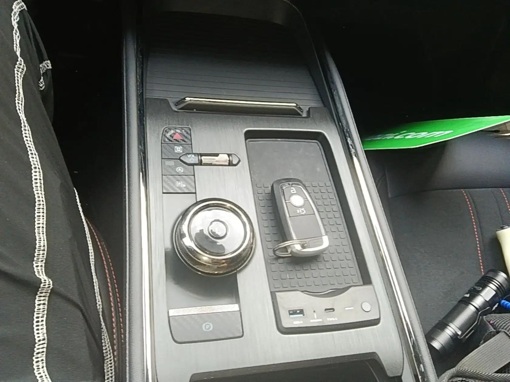 Ford Mondeo 2023 EcoBoost 245 Ultimate Model — миниатюра 16