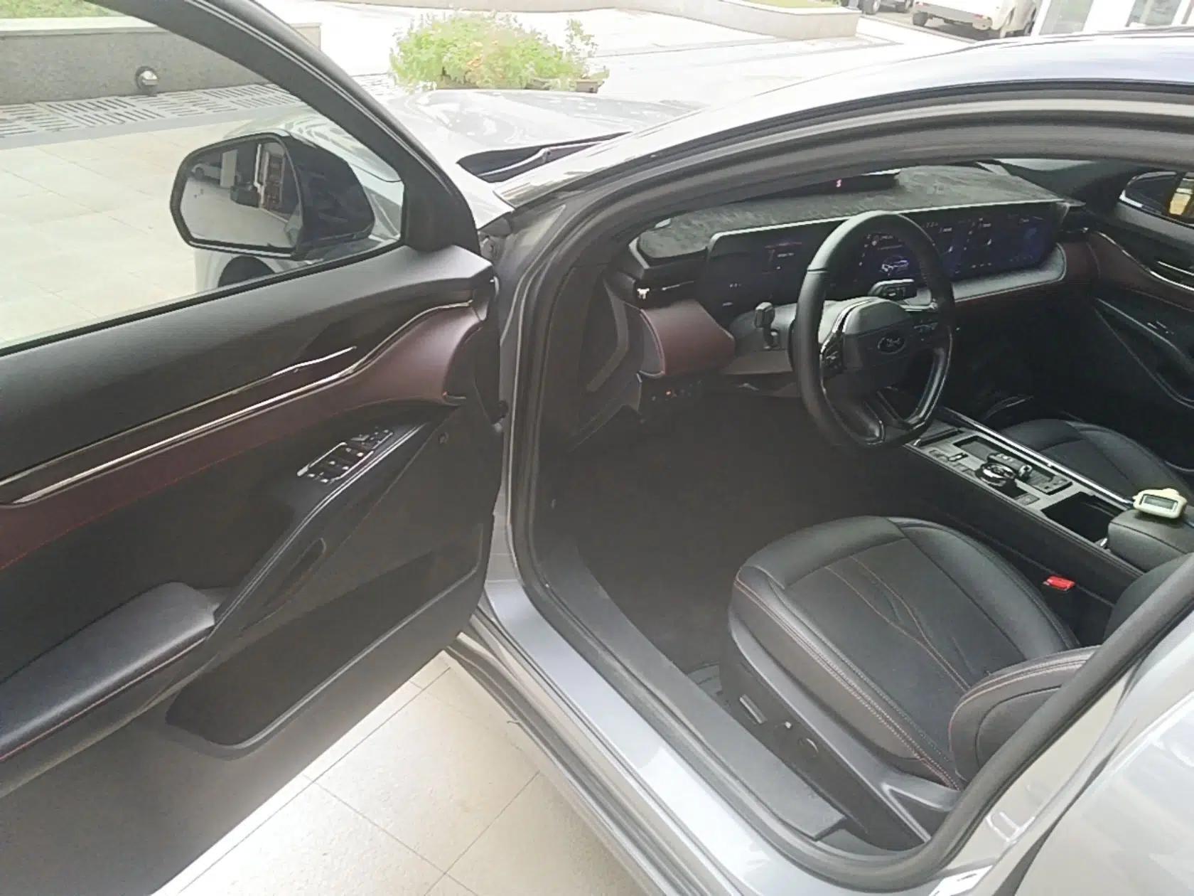 Ford Mondeo 2023 EcoBoost 245 Ultimate Model — миниатюра 18