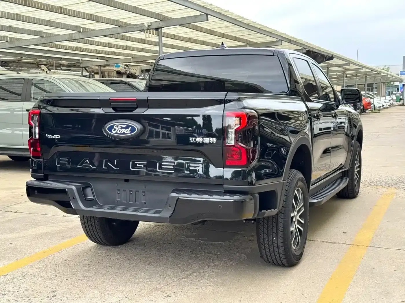 Ranger 2025 Model 4WD Automatic Diesel — миниатюра 4
