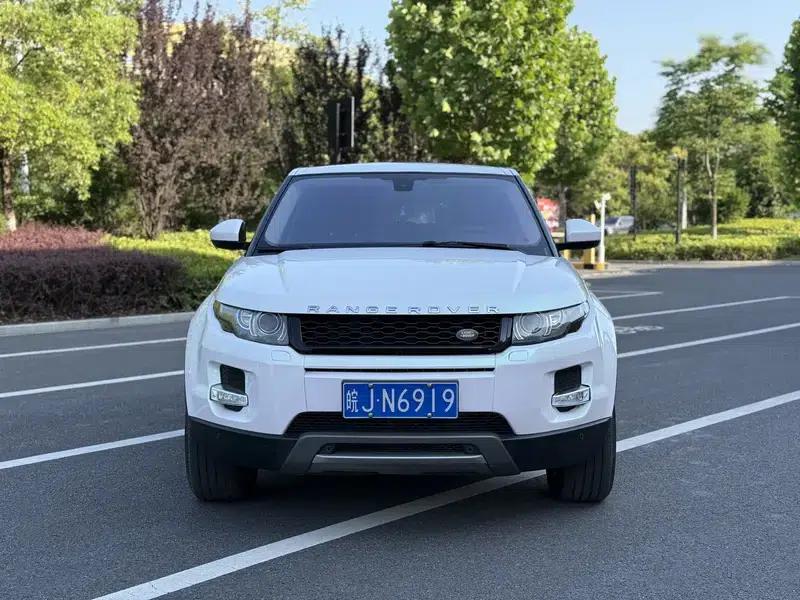 Range Rover Evoque 2015 2.0T 5-Door Fashion Edition — миниатюра 2
