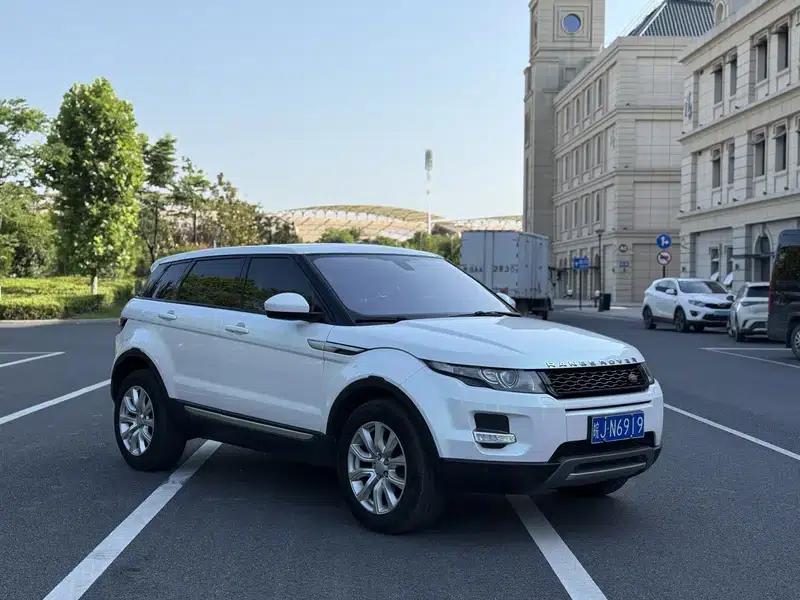 Range Rover Evoque 2015 2.0T 5-Door Fashion Edition — миниатюра 3
