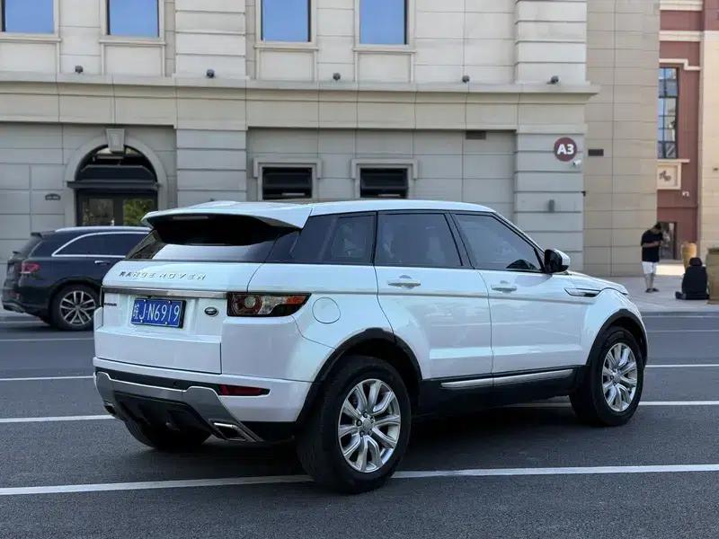 Range Rover Evoque 2015 2.0T 5-Door Fashion Edition — миниатюра 6