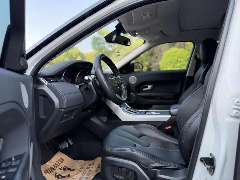 Range Rover Evoque 2015 2.0T 5-Door Fashion Edition — миниатюра 9