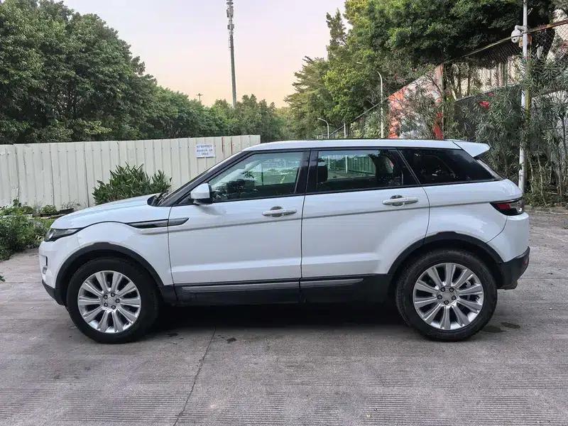 Range Rover Evoque 2015 2.0T 5-Door Smart Edition — миниатюра 4
