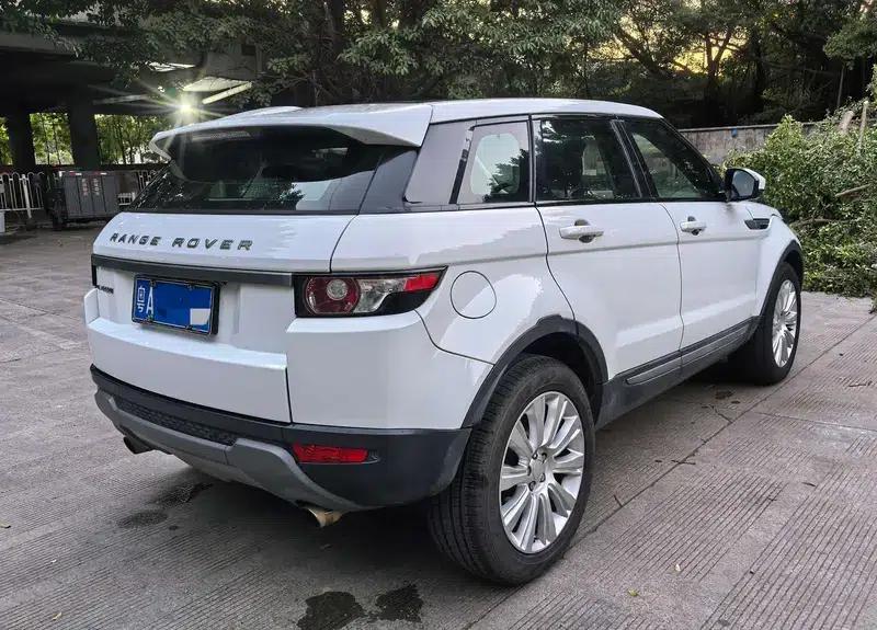 Range Rover Evoque 2015 2.0T 5-Door Smart Edition — миниатюра 7