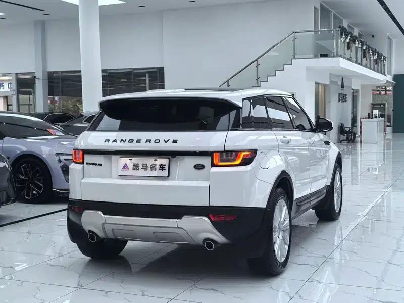 Range Rover Evoque 2016 2.0T SE Smart Edition — миниатюра 6