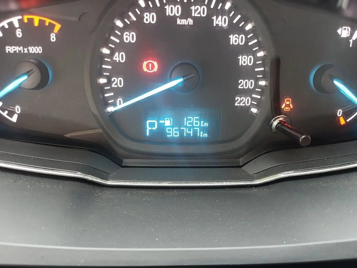 Ford Escort 2015 1.5L Automatic Fashion Model — миниатюра 12