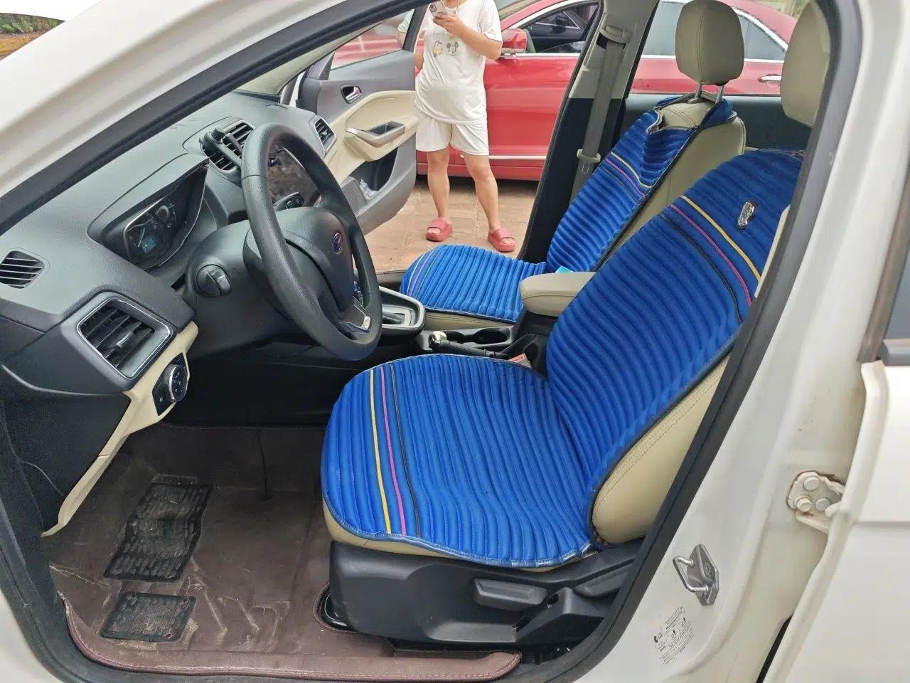 Ford Escort 2015 1.5L Automatic Comfort Edition — миниатюра 15