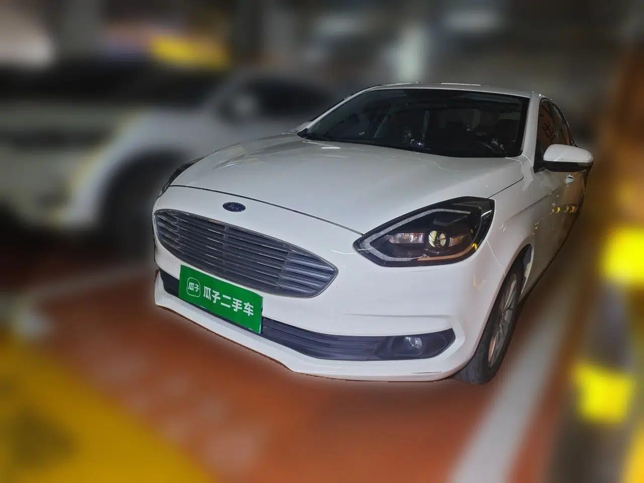 Ford Escort 2019 Revised Version 1.5L Automatic Enjoyment Type China V Standard — миниатюра 1