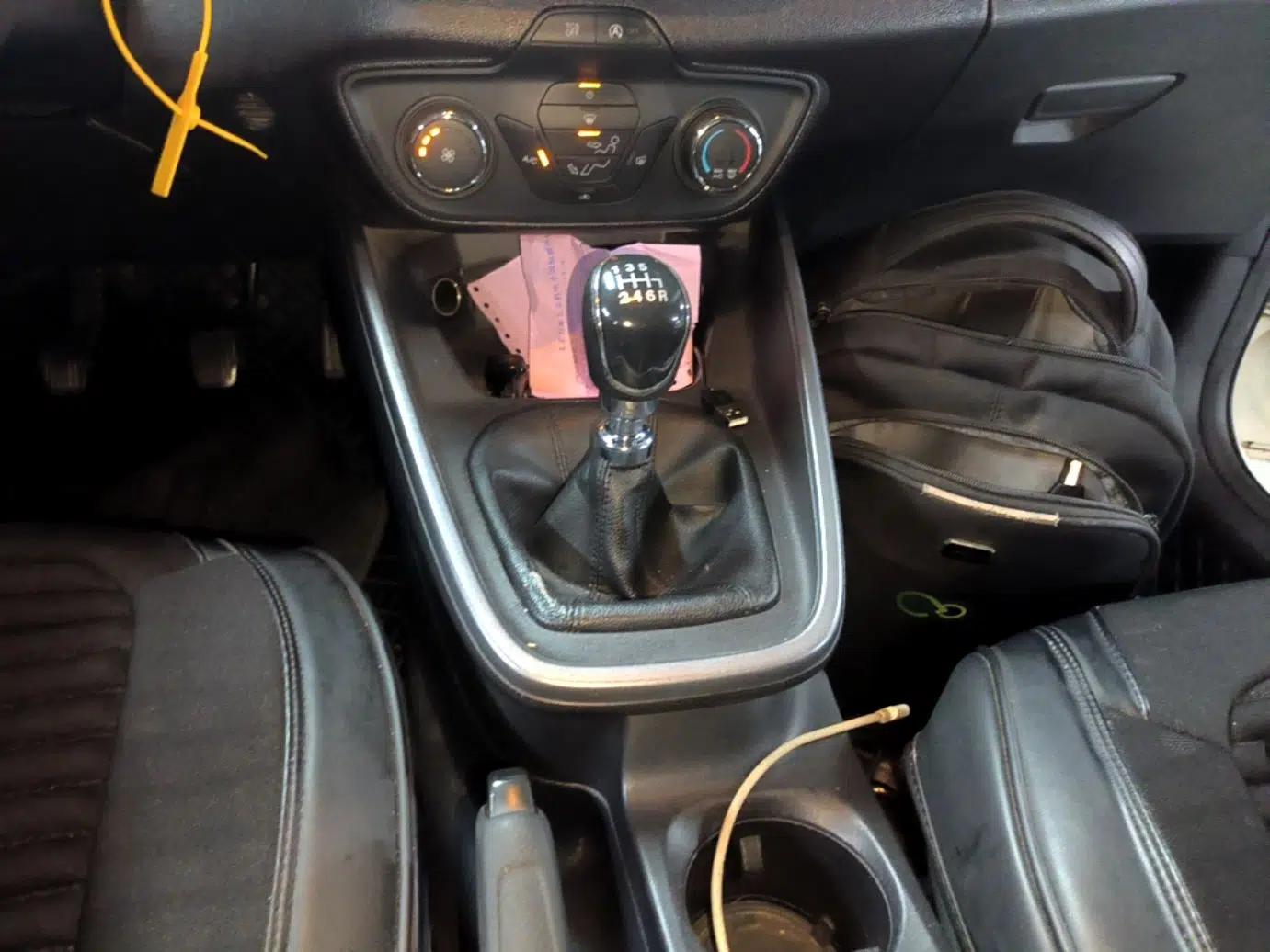 Ford Escort 2019 1.5L Manual ZhiXiang Version — миниатюра 16