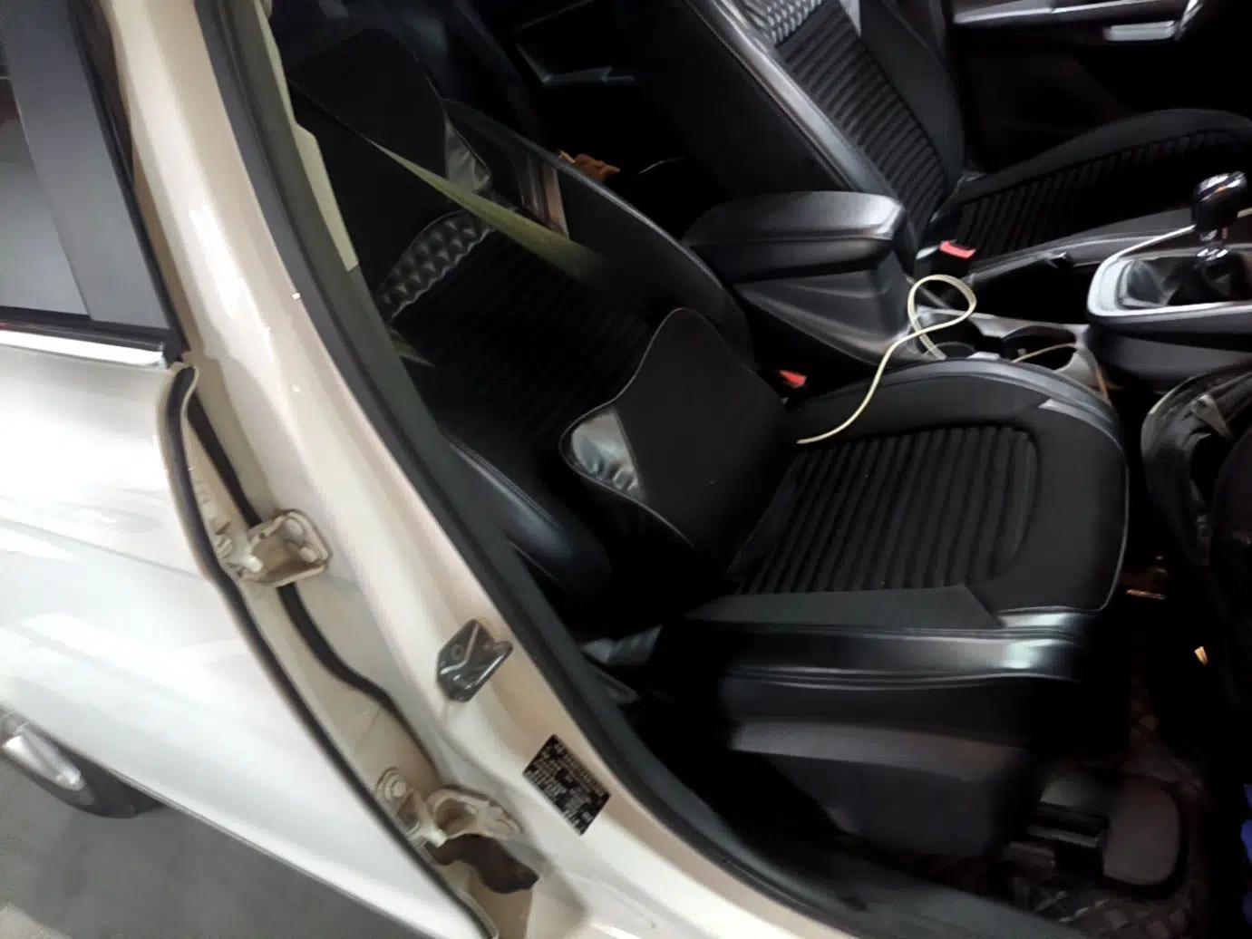 Ford Escort 2019 1.5L Manual ZhiXiang Version — миниатюра 19