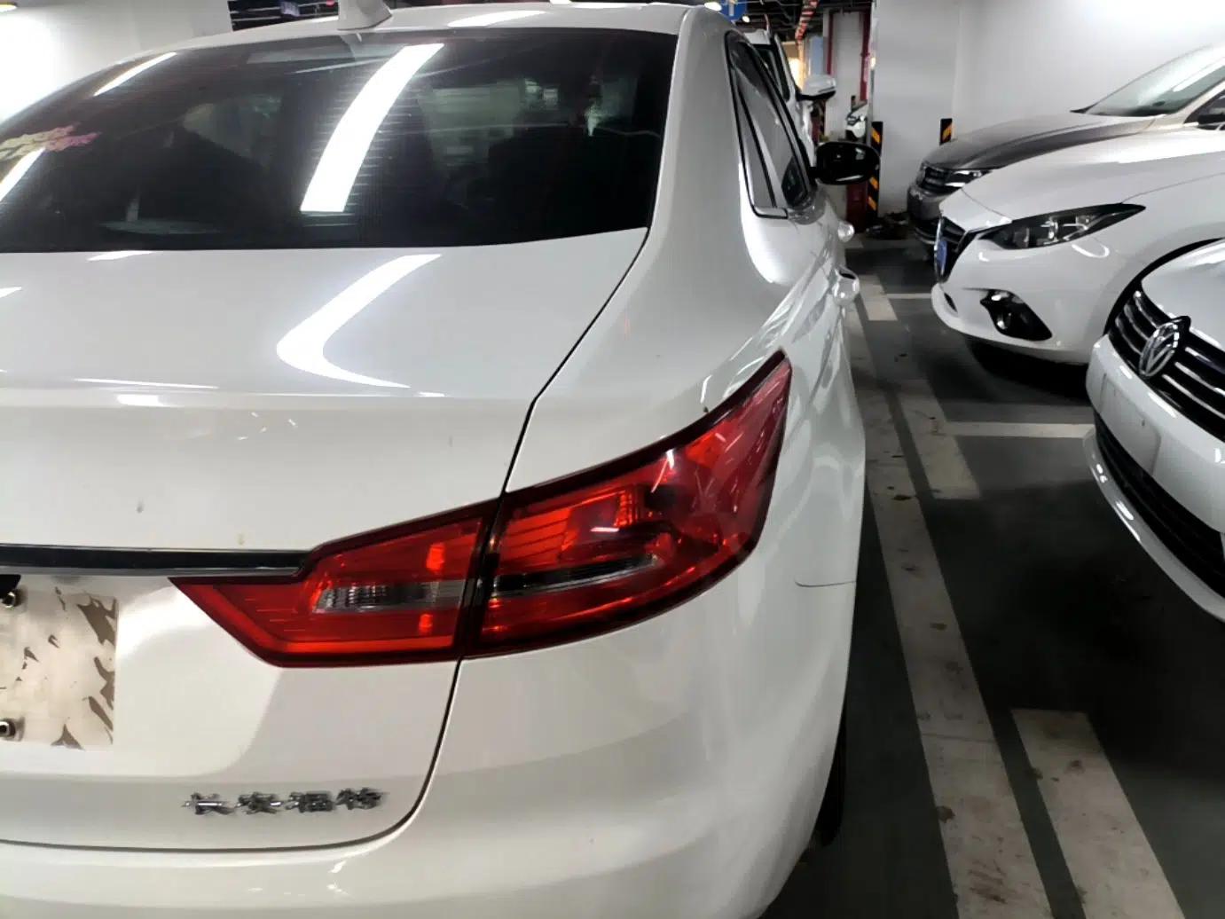 Ford Escort 2019 1.5L Manual ZhiXiang Version — миниатюра 9