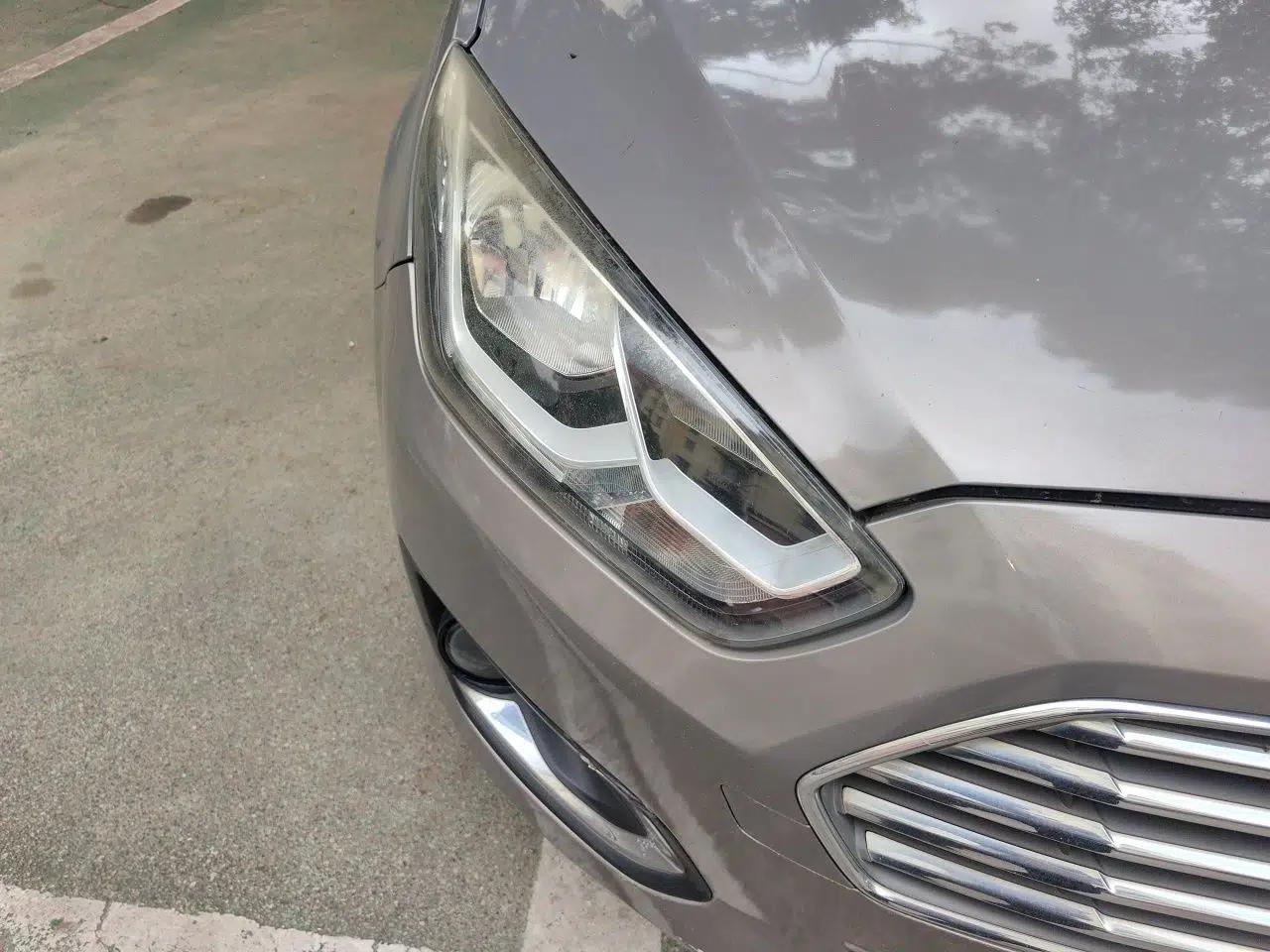Ford Escort 2015 1.5L Automatic Fashion Model — миниатюра 7