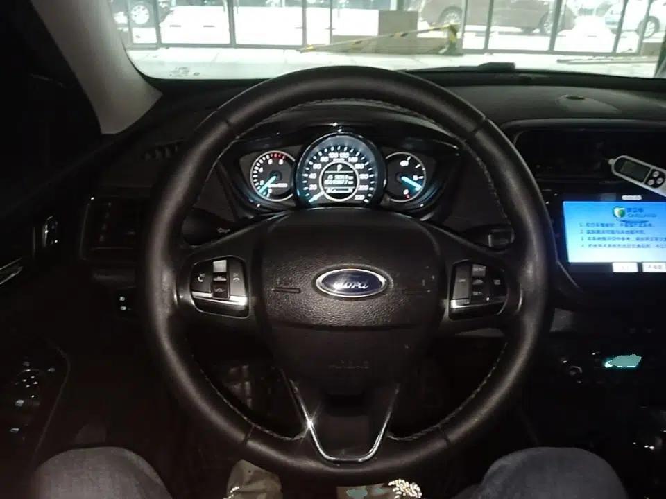Ford Escort 2019 Revised Version 1.5L Automatic Enjoyment Type China VI Standard — миниатюра 18