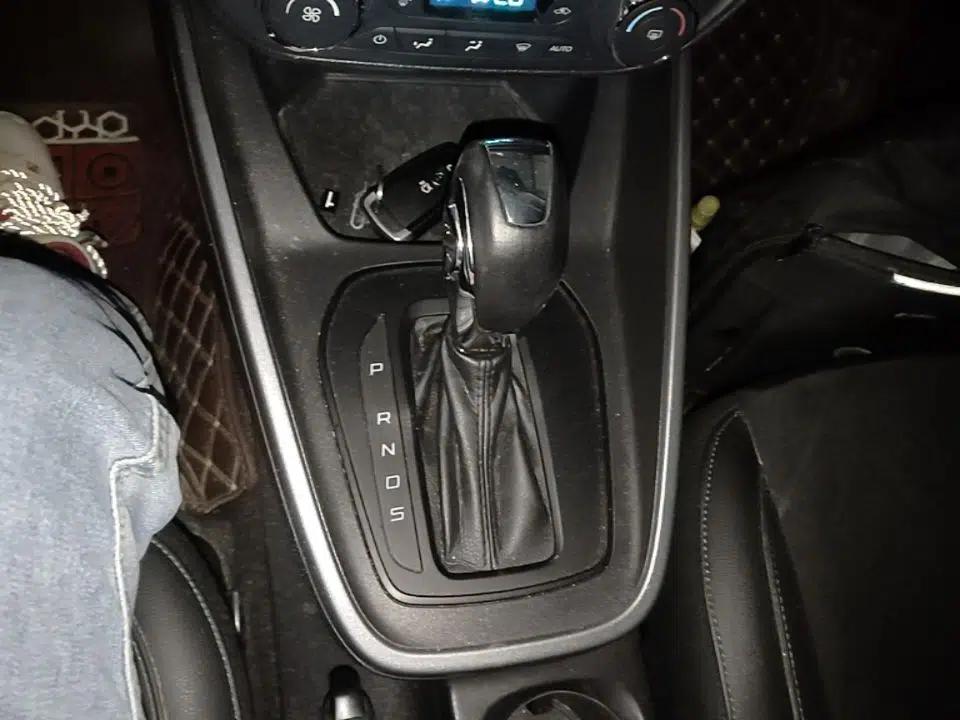 Ford Escort 2019 Revised Version 1.5L Automatic Enjoyment Type China VI Standard — миниатюра 21