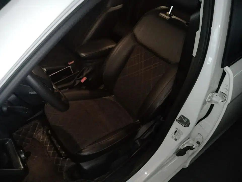 Ford Escort 2019 Revised Version 1.5L Automatic Enjoyment Type China VI Standard — миниатюра 22