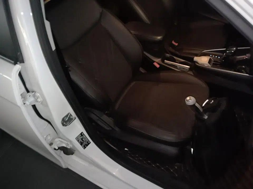 Ford Escort 2019 Revised Version 1.5L Automatic Enjoyment Type China VI Standard — миниатюра 24