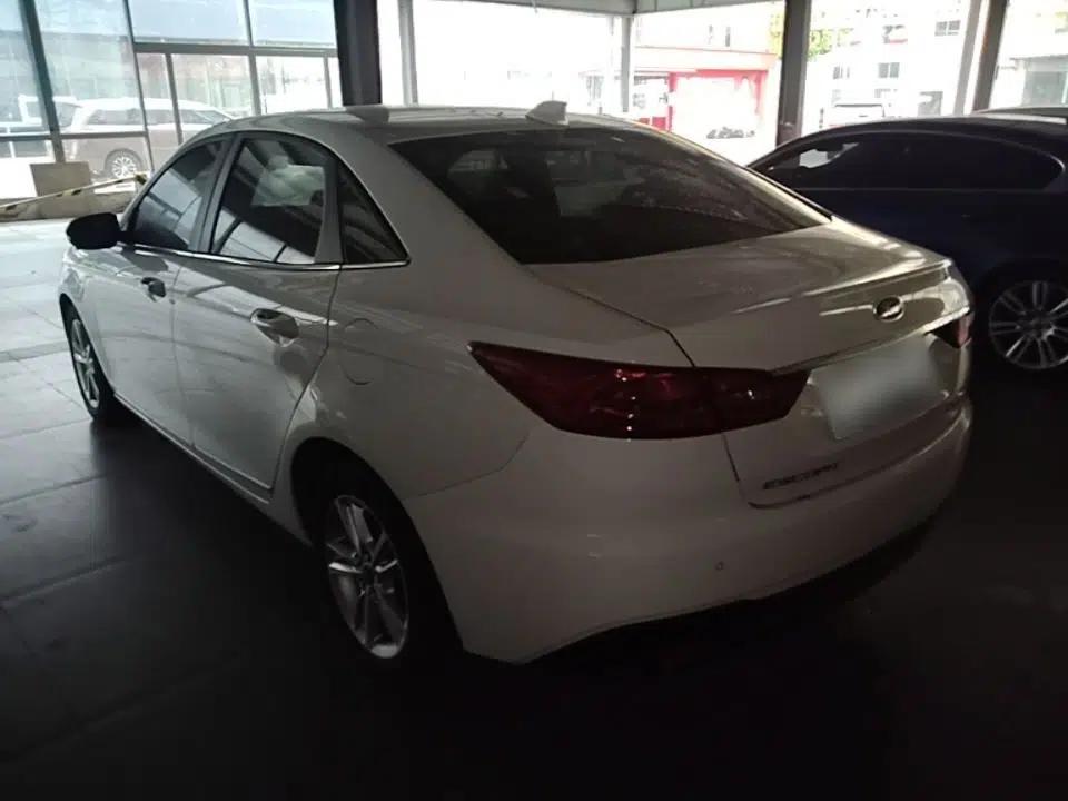 Ford Escort 2019 Revised Version 1.5L Automatic Enjoyment Type China VI Standard — миниатюра 4