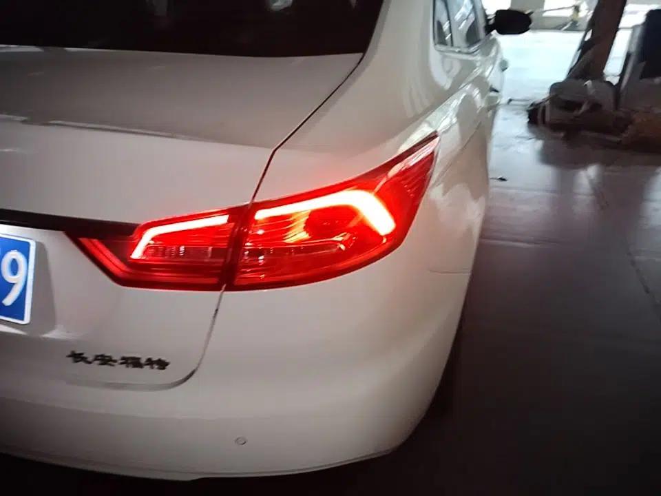 Ford Escort 2019 Revised Version 1.5L Automatic Enjoyment Type China VI Standard — миниатюра 9