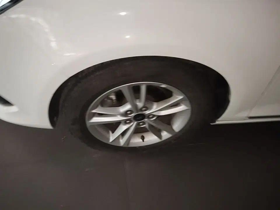 Ford Escort 2019 Revised Version 1.5L Automatic Enjoyment Type China VI Standard — миниатюра 10
