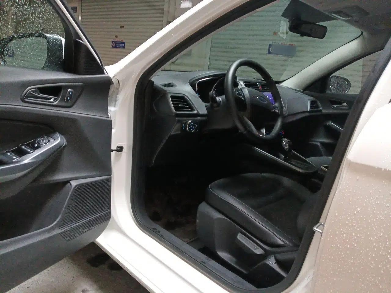 Ford Escort 2019 Revised Version 1.5L Automatic Enjoyment Type China VI Standard — миниатюра 16