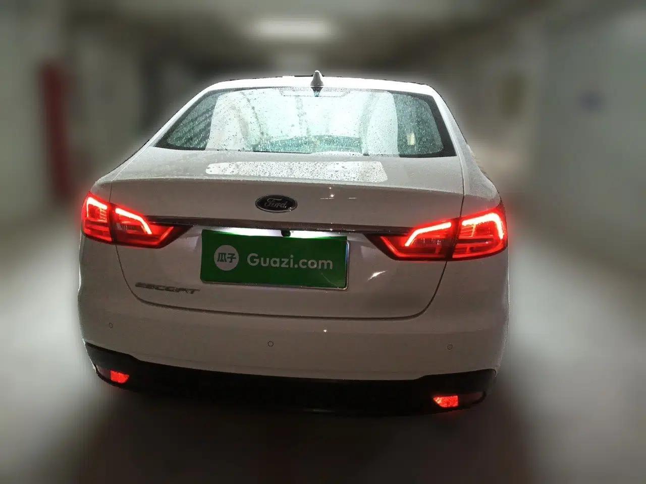 Ford Escort 2019 Revised Version 1.5L Automatic Enjoyment Type China VI Standard — миниатюра 5