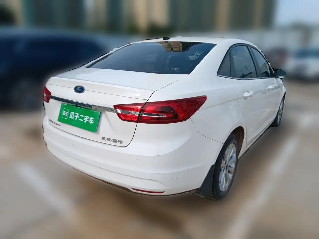 Ford Escort 2017 Happiness Edition 1.5L Automatic Fashion Version — миниатюра 6