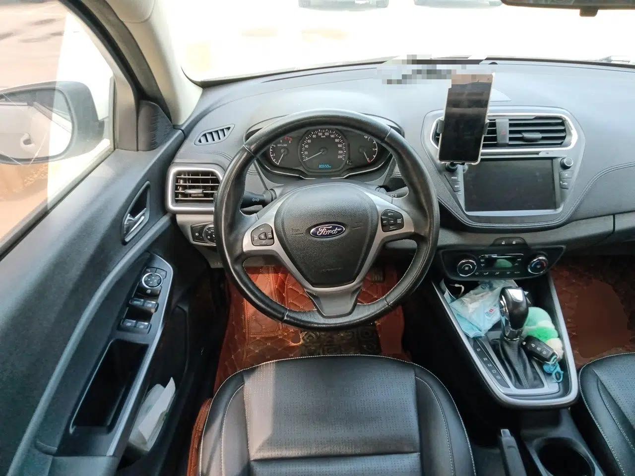 Ford Escort 2017 Happiness Edition 1.5L Automatic Fashion Version — миниатюра 10