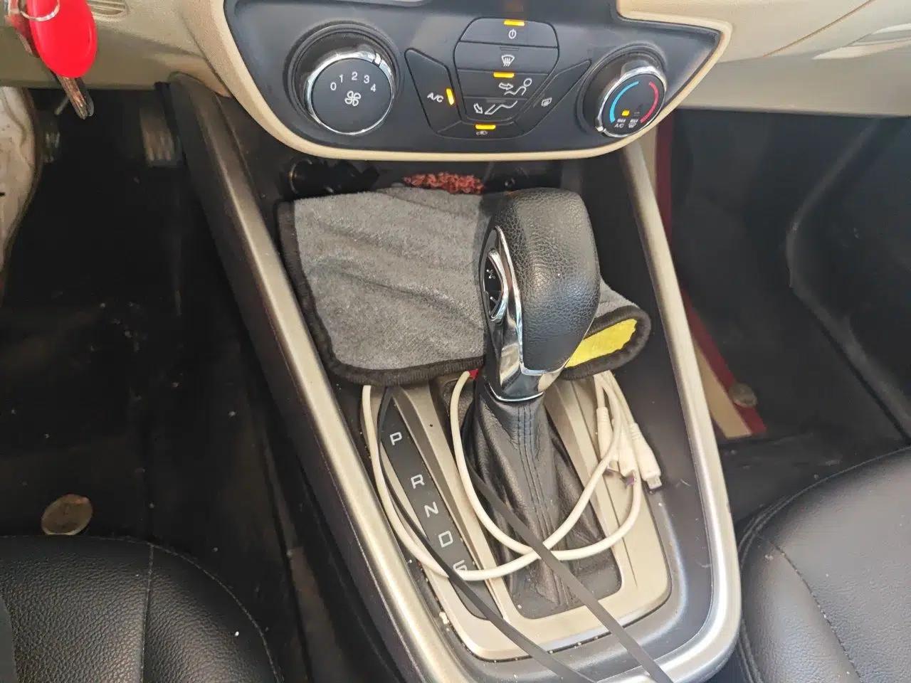 Ford Escort 2017 Revised Version 1.5L Automatic Comfort Edition — миниатюра 11